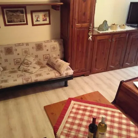 Апартаменты La Conifera Studio Cervinia - No Internet Connection Брей-Червиния